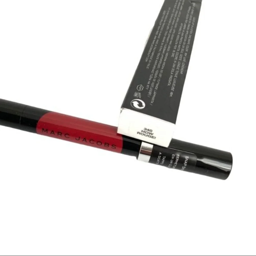 Marc Jacobs Le Marc How Rouge Liquid Lip Crayon Matte Red